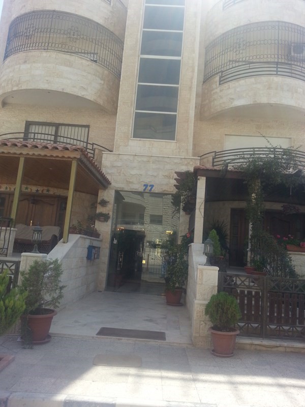شقة مفروشه مميزه في عمان